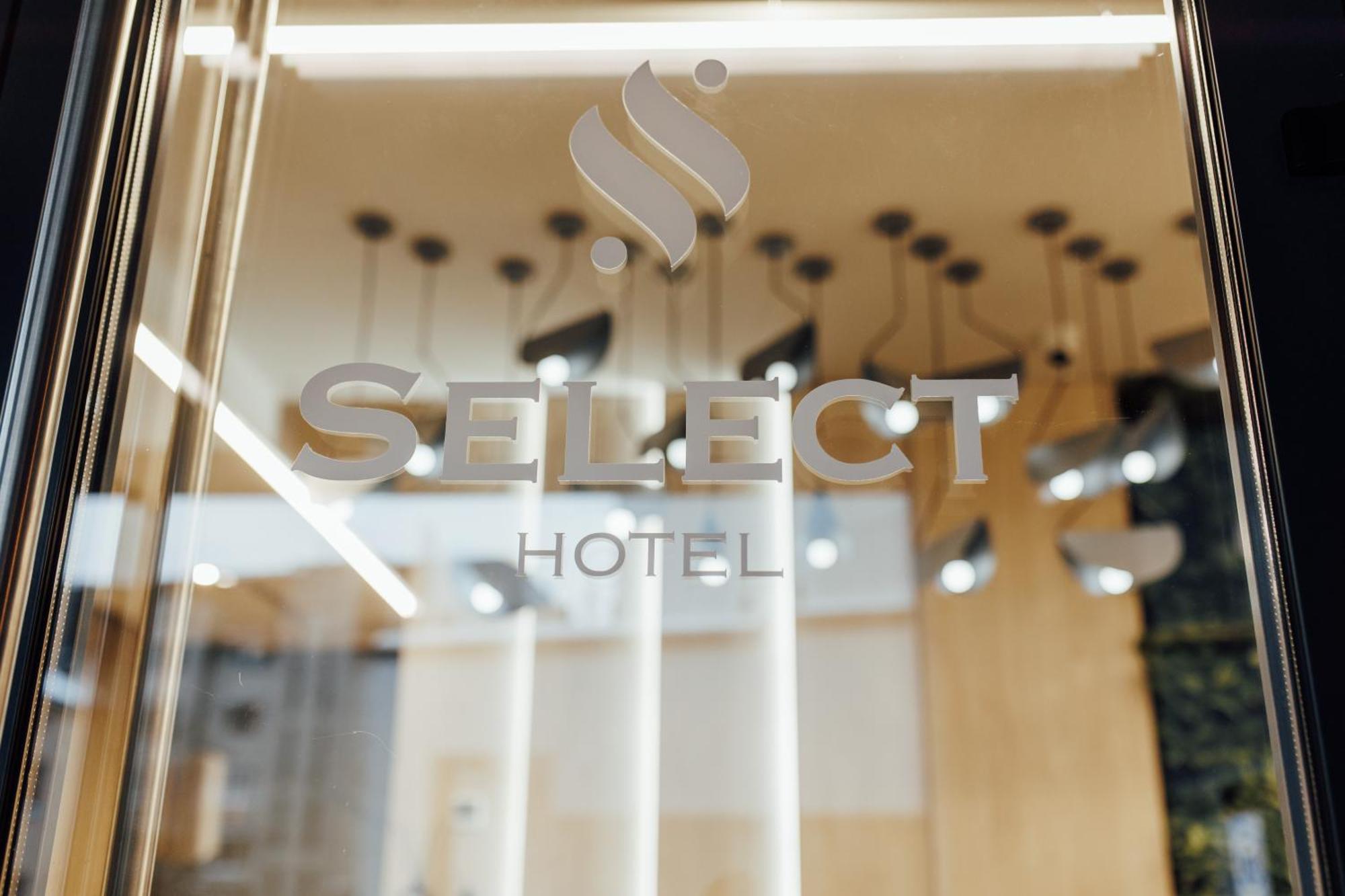 Select 4* Lwów